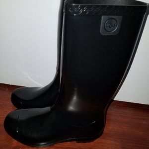 Ugg rain boots